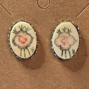 Floral Oval Stud Earrings Hand Painted Style Vintage – Cottagecore Romantic